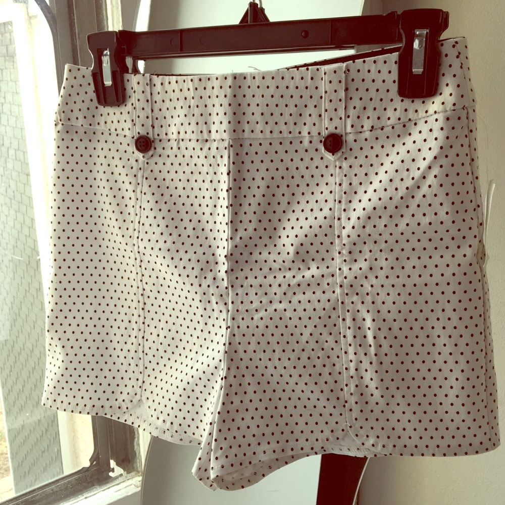 Retro Hi-Waist Black&White Polka Dotted Shorts